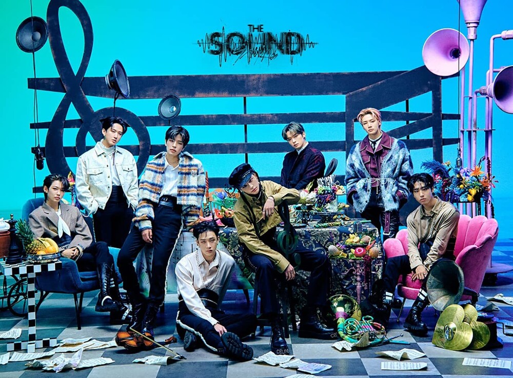 the album cover for Stray Kids - Sound - Version B (Phob) (Phot) (Jpn)