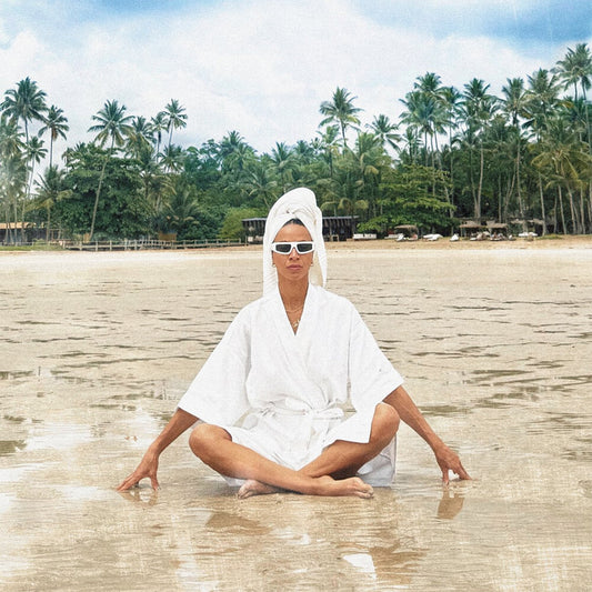 the album cover for Adi Oasis - Silver Lining (Uk)