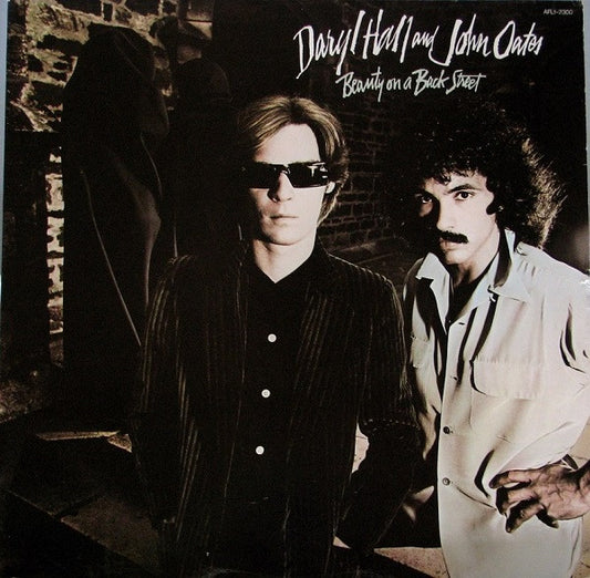 Daryl Hall And John Oates – Beauty On A Back Street LP