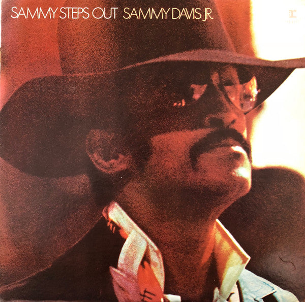 Sammy Davis Jr. – Sammy Steps Out LP
