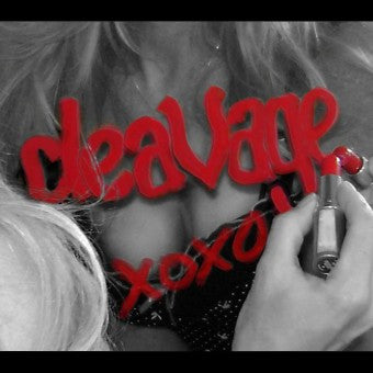 Cleavage – xoxo CD